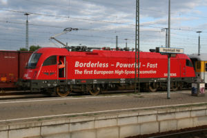 Lokomotive der ÖBB Reihe 1216 in Ingolstadt Hbf