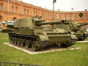 Selbstfahrlafette 2S3 Akazija im Artillerie-Museum in Sankt Petersburg