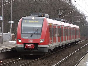 422 027 im Einsatz auf der S 2 in Dortmund-Westerfilde
