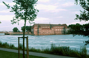 Das alte Weserwehr 1987, mit Wasserkraftwerk