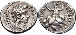 Augustus Denarius 2300268.jpg