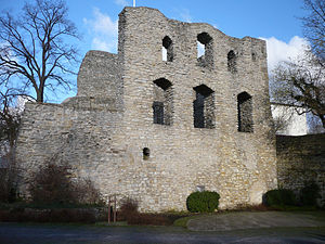 Ruine der Burg Lippspringe von Südwesten