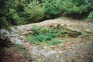 Die Reste der Burg Nürings im Jahr 2002