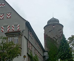 Burg Neuenstein mit Bergfried