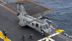 CH-46 "Sea Knight" an Bord der USS Saipan