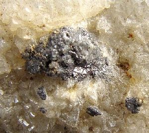Coloradoite, Pyrite, Quartz-338840.jpg