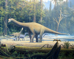 Lebendrekonstruktion eines Jungtiers und eines adulten Exemplars von E. holgeri. Im Hintergrund ziehen Iguanodontiden vorbei.