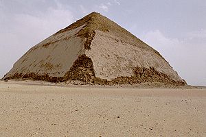 Die Knickpyramide des Snofru
