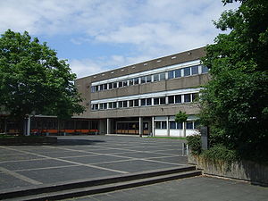 Herderschule haupteingang.JPG