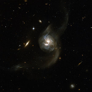 Hubble Interacting Galaxy NGC 6090 (2008-04-24).jpg