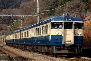 Baureihe 115 auf der Chūō-Linie