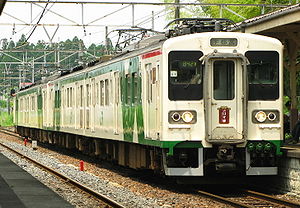 Zug der Nikkō-Linie