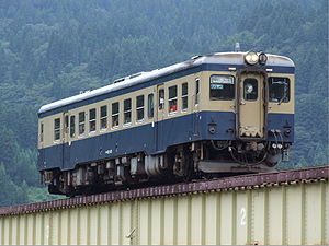 Zug der Ōito-Linie