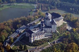Luftbild der Burg Lockenhaus