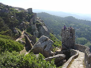 Mauern des Castelo dos Mouros