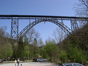 Müngstener Brücke(ehemals Kaiser-Wilhelm-Brücke)