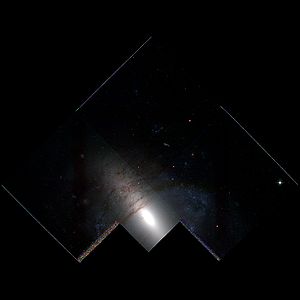 NGC2685-hst-R814G555B450.jpg