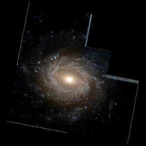 NGC3486-hst-R814GB450.jpg