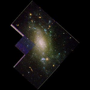 NGC4393-hst-R814G606B450.jpg