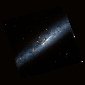 NGC7090-hst-R658GB625.jpg
