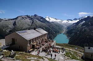 Die neue Olpererhütte im Juli 2008