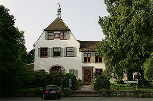 Der Eingang des Schloss Binningen