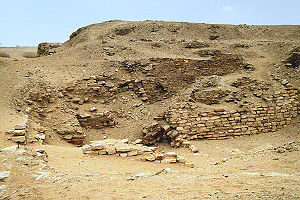 Die Ruine der Sechemchet-Pyramide