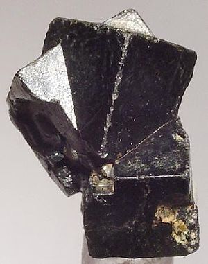 Thorianite-54888.jpg