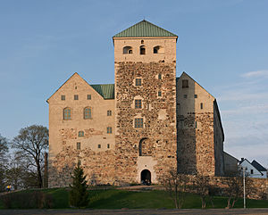 Die Burg von der Hafenseite aus gesehen