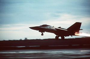 Start eines F-111-Jagdbombers der USAF von RAF Lakenheath zur Operation El Dorado Canyon