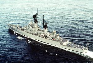 USS Leahy (CG-16) hier 1983