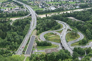 A14 bei Bregenz mit Pfändertunnel (Südportal)