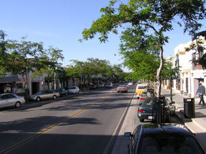 Castro Street (Hauptstraße von Mountain View), Blickrichtung etwa Nordost