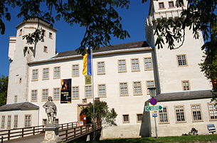 Schloss Asparn mit dem Museum für Urgeschichte