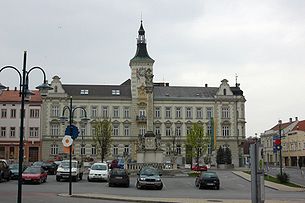 Das Rathaus am Hauptplatz von Mistelbach