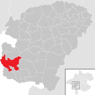 Lage der Gemeinde Tiefgraben im Bezirk  Vöcklabruck (anklickbare Karte)