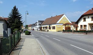 Hauptstrasse in Trasdorf