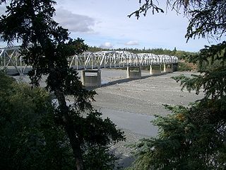Brücke des Alaska Highways über den Johnson River