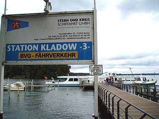 BVG-Fährlinie F10 in Alt-Kladow, betrieben durch die Stern- und Kreisschiffahrt