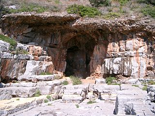 Eingang der Katafygi-Höhle