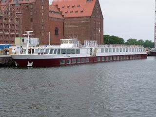 Kreuzfahrtschiff JOHANNES BRAHMS in Stralsund (2008-05-17.JPG
