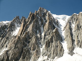 Nordostseite vom Glacier du Géant, rechts das Gervasutti Couloir