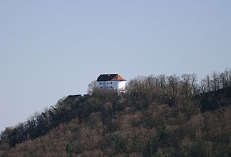 Schloss Brunegg auf dem Chestenberg