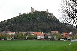 Burg Staatz auf der Staatzer Klippe