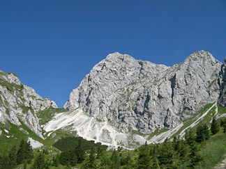 Gimpel-Südseite durch die der Normalweg verläuft