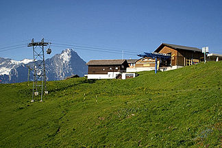 Bergstation First der Firstbahn oberhalb von Grindelwald