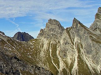 Höfats-Gipfel (2259 m), Südliches (2145 m) und Nördliches Höllhorn
