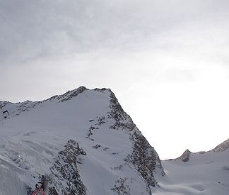 Die Nordflanke der Inneren Schwarzen Schneid, vom Rettenbachferner aus