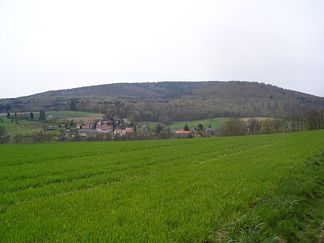 Jeust mit Dorf Schönstein in Bildmitte