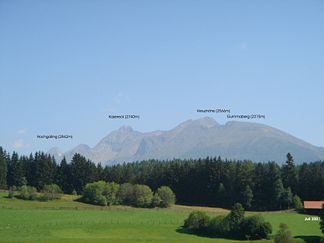 Kasereck im Juli 2007 mit umliegenden Gipfeln (Gumma, Kreuzhöhe)